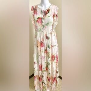 Authentic Boss vacation gorgeous vacation/summer floral dress. Boho style.